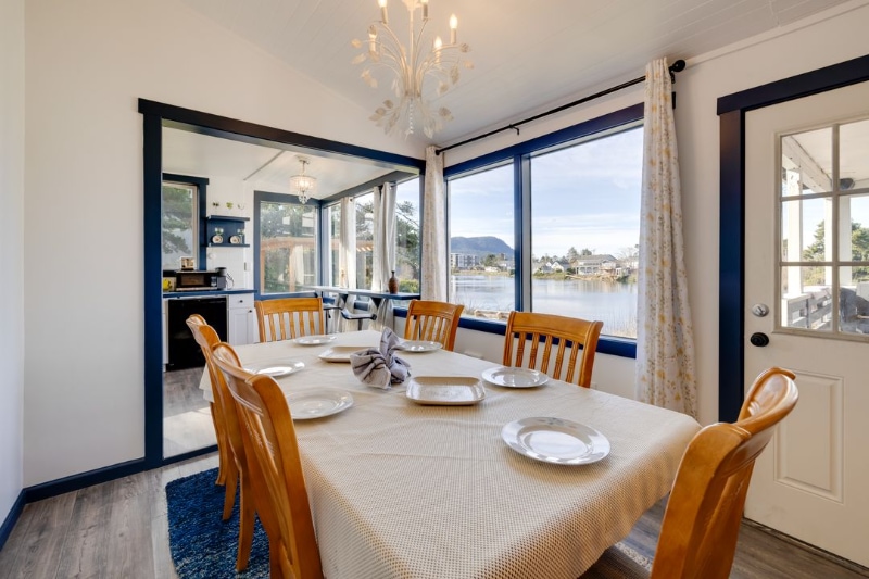 Building Photo - 400 S Holladay Dr