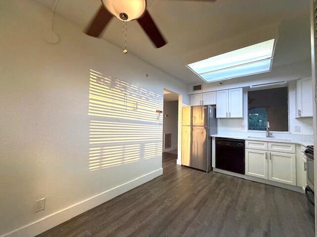 Building Photo - 4570 NW 18th Ave