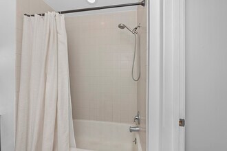 Building Photo - 120 E Cullerton St