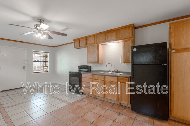 Building Photo - 1412 22nd St