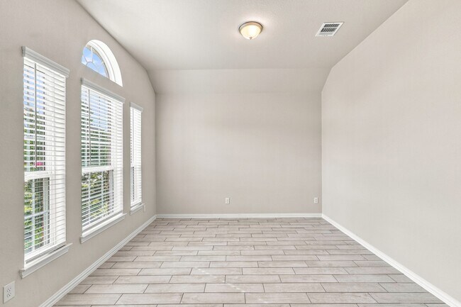 Building Photo - 13322 Sea Breeze Dr