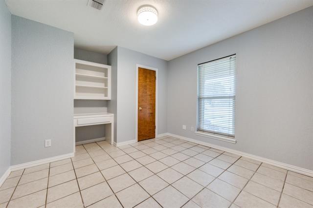 Building Photo - 1038 Trophy Club Dr