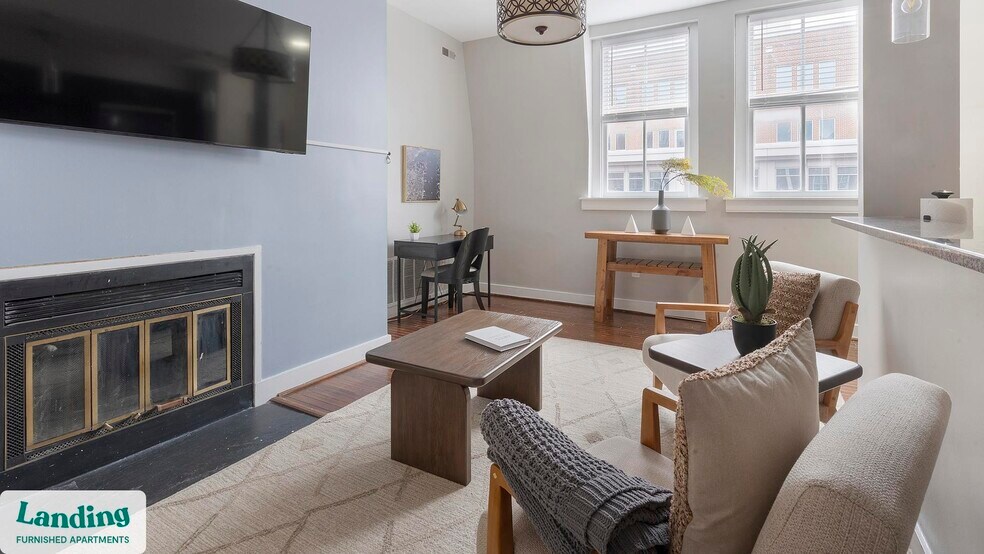 Primary Photo - 617 W Lexington St