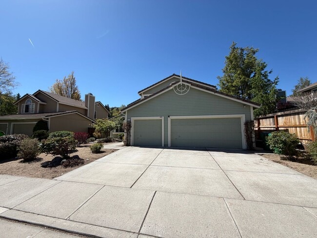 Building Photo - 3110 Sweet Clover St