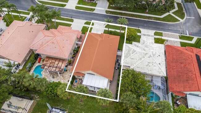 Building Photo - 10112 Aqua Vista Way