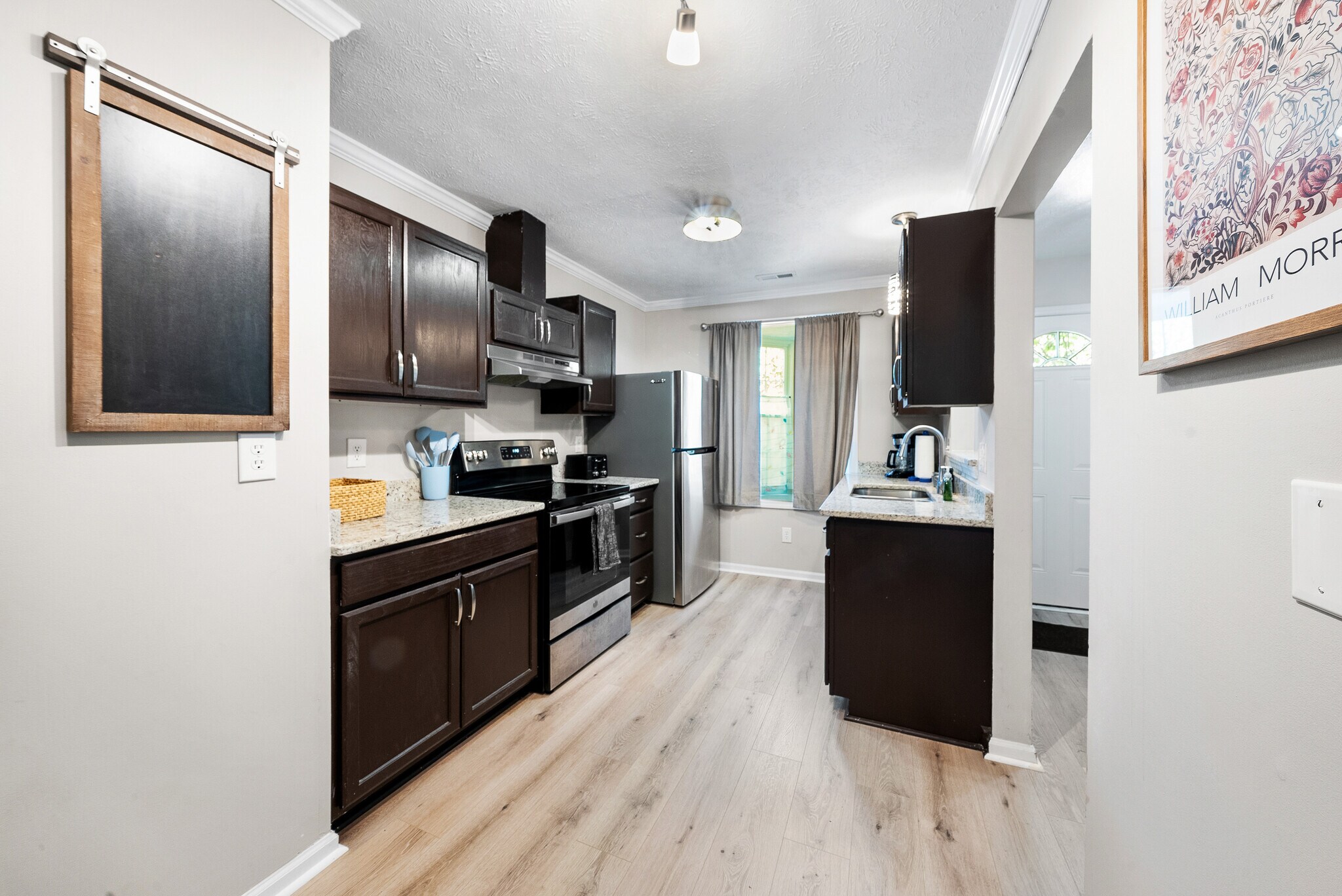 Building Photo - 8182 McGuire Dr