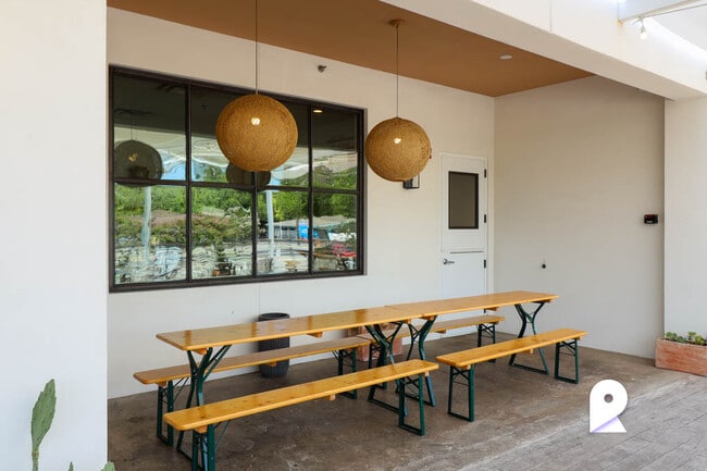 Building Photo - 1714 Patton Ln