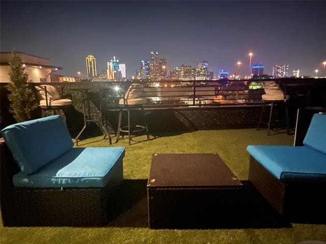 Building Photo - 1901 S Harwood St