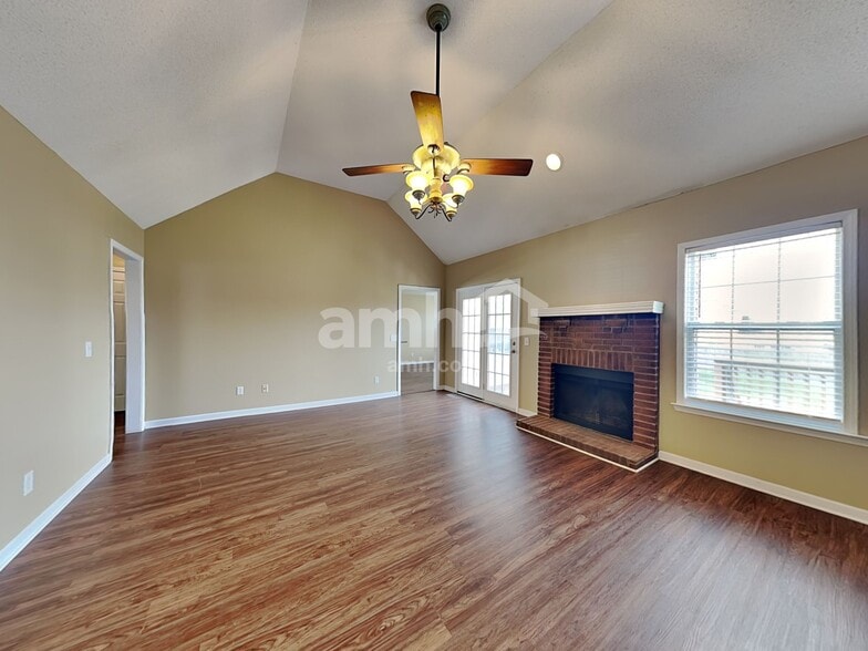 Building Photo - 3498 Torrington Ln