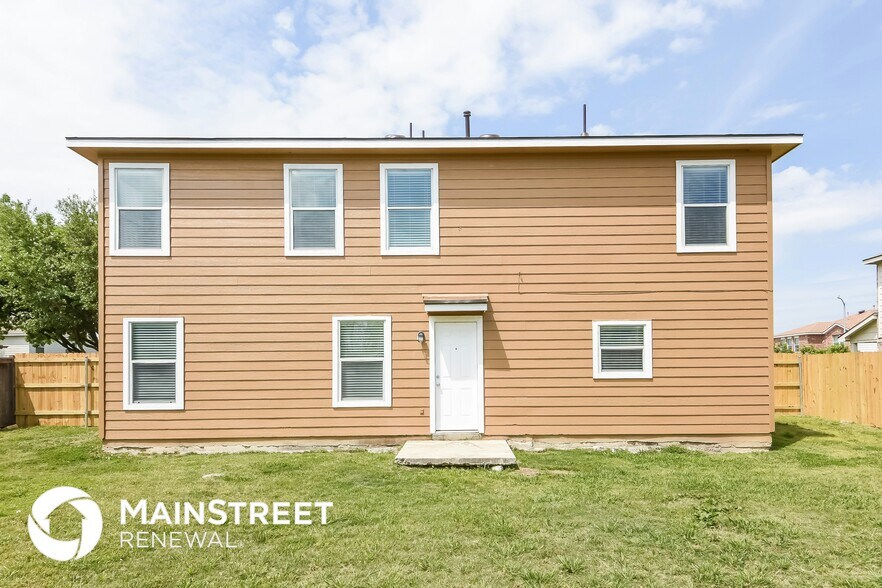 Building Photo - 8130 Rosespur Park