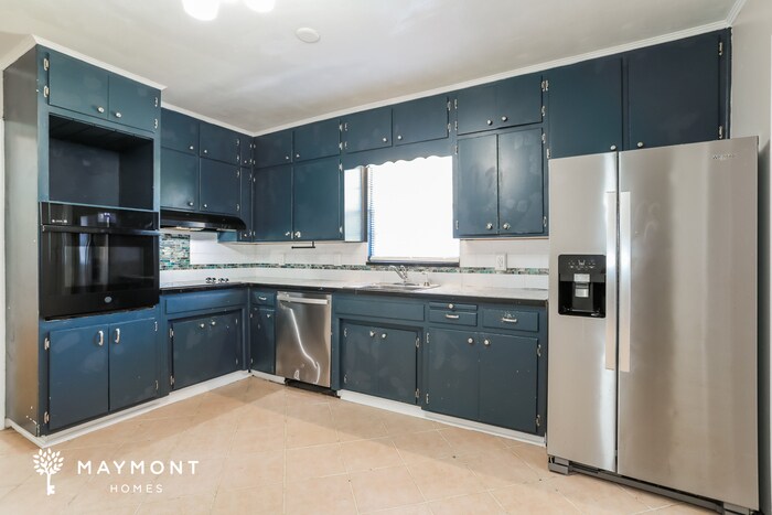 Building Photo - 2742 Holly Ridge Dr