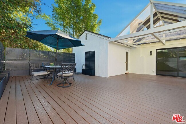 Building Photo - 12455 Milbank St