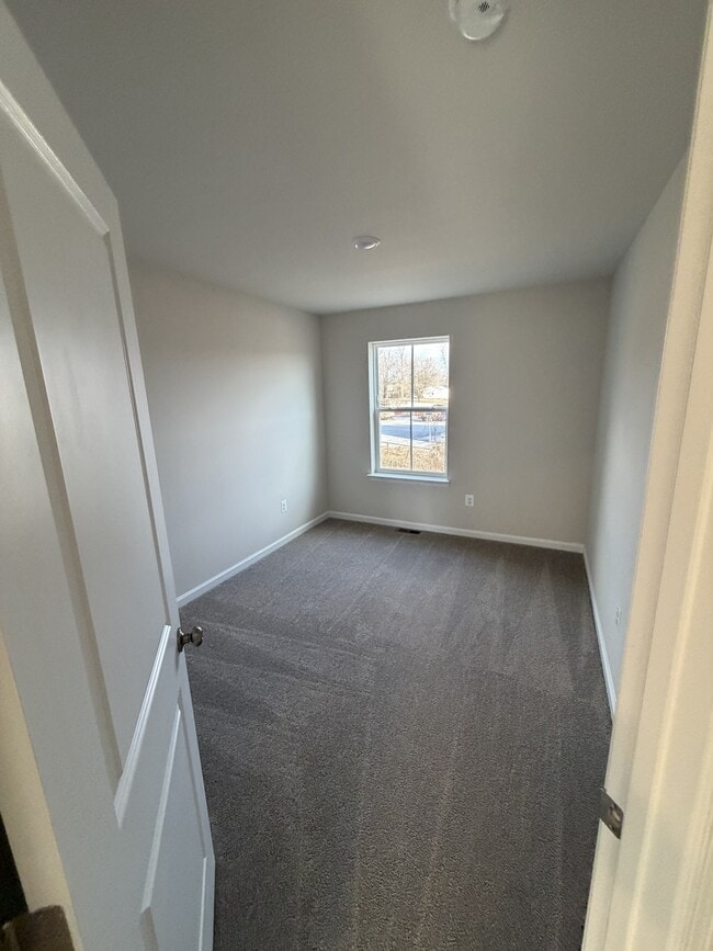 Building Photo - 125 Kinkade Ct