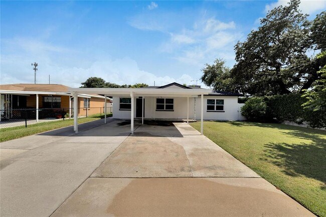 Building Photo - 3418 W Union St