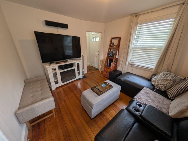 Building Photo - 67 Porpoise Way