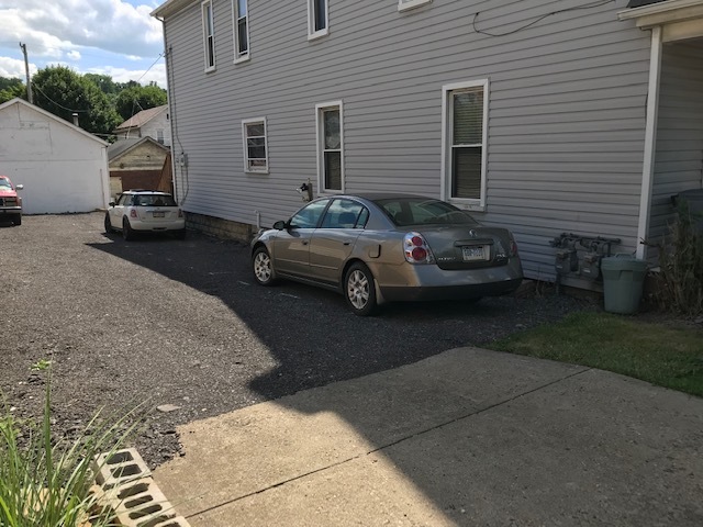 Off-street Parking - 1524 4th Ave