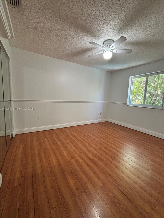 Building Photo - 7323 SW 158th Ave