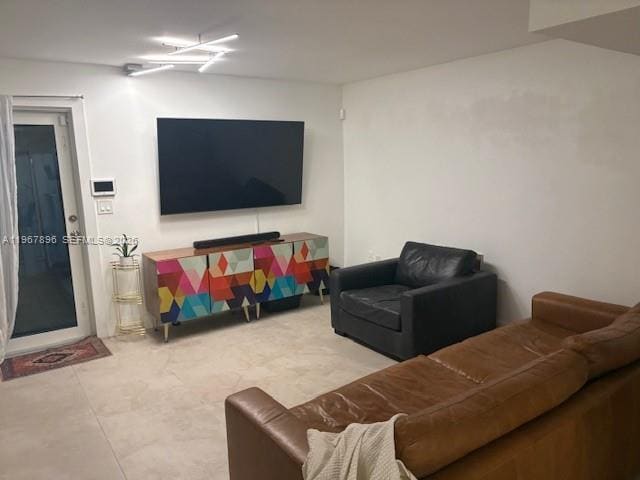 Building Photo - 8837 NE 4th Avenue Rd