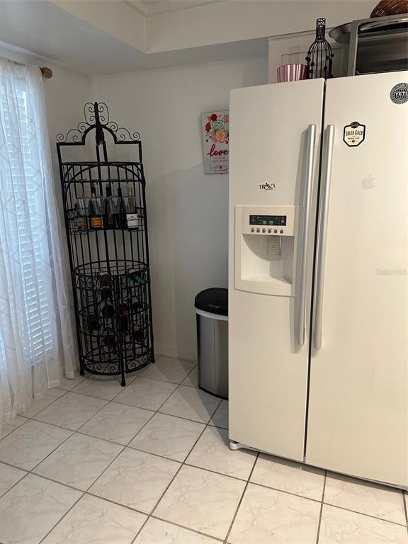 Building Photo - 2700 Cove Cay Dr