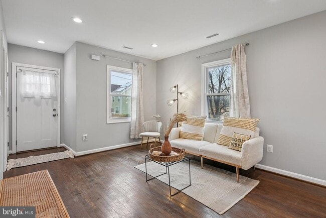 Building Photo - 1404 Beaver Heights Ln