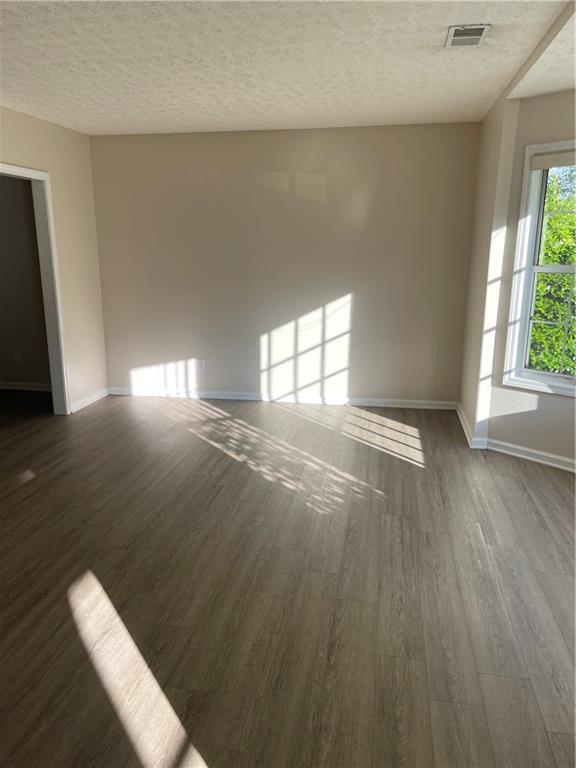 Building Photo - 2665 Woodbine Hill Way