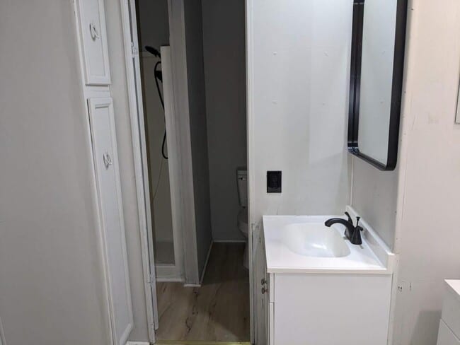 Building Photo - 12100 Lullingstone Rd