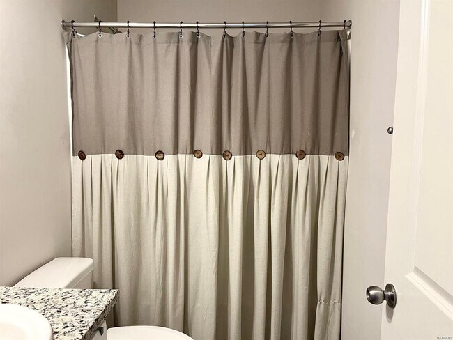 Building Photo - 20 Ivory Ct