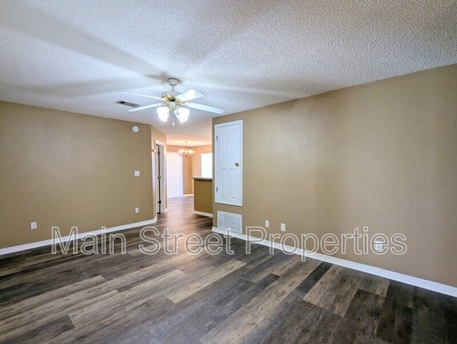 Building Photo - 1511 Galvin Ave