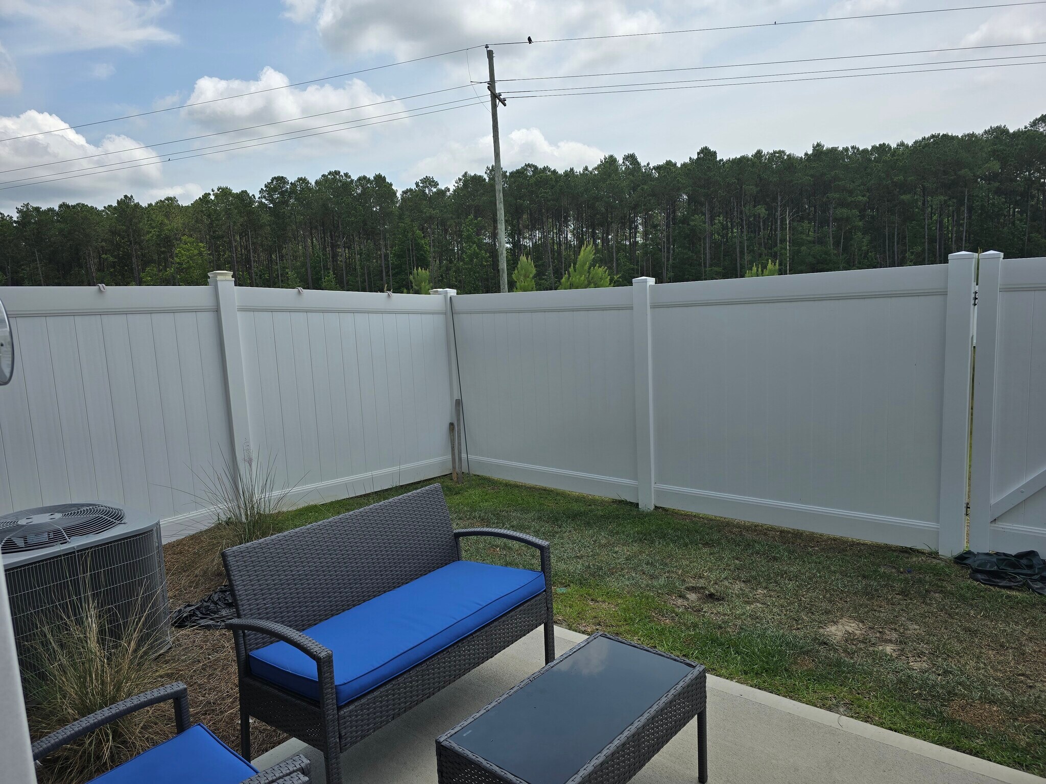Private Enclosed Rear Yard - 4174 High Glen Dr
