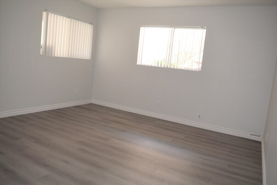 Building Photo - 16042 Waikiki Ln