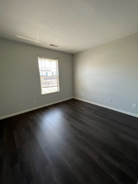 Building Photo - 696 Wilke Pl