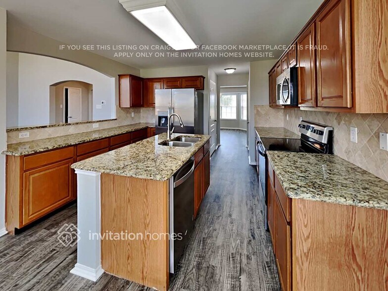 Building Photo - 520 Ame Ln