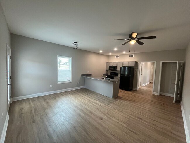 Building Photo - Newly built in Jacksonville
