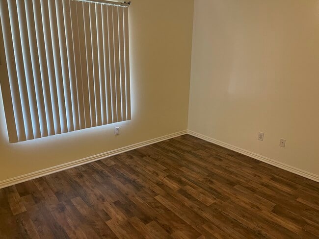 Building Photo - 9213 Jefferson Cove