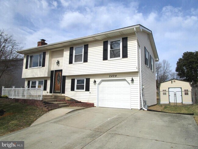 Building Photo - 2404 Maytime Dr