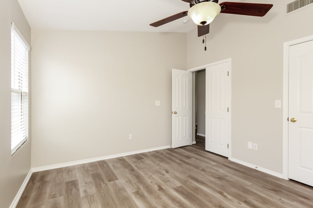 Building Photo - 305 N Abalone Dr