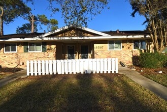 Building Photo - 16587 El Camino Real