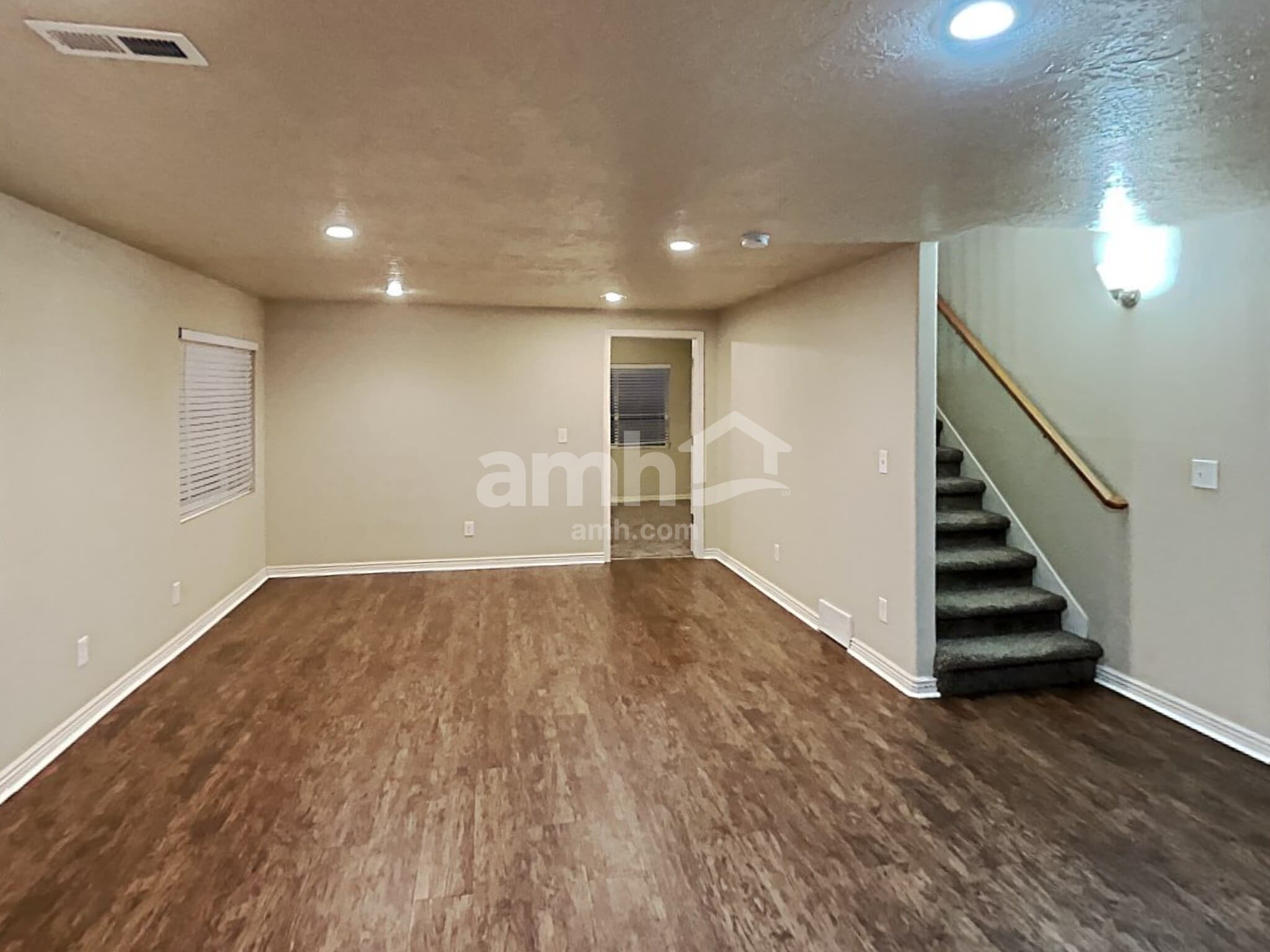 Building Photo - 6398 S Clover Creek Ln