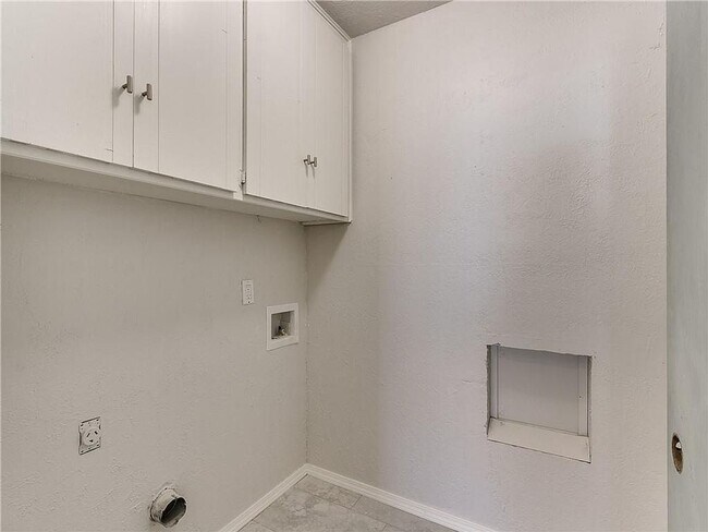 Building Photo - Beautifully Updated 3-Bed, 2-Bath Home in Oklahoma City