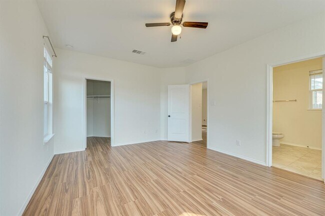 Building Photo - 17006 Gibbons Path