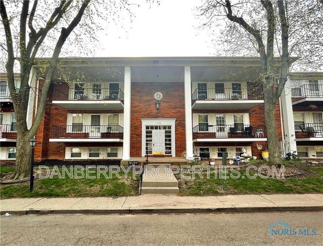 Primary Photo - 3217 Glanzman Rd