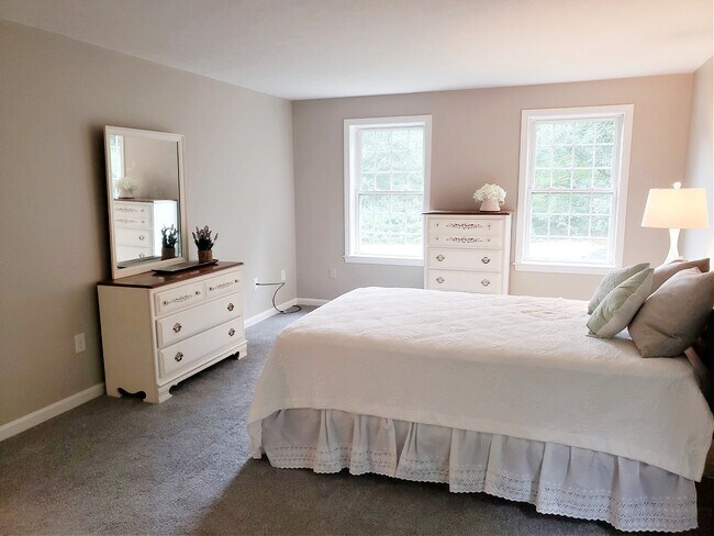 Building Photo - 13 Aldrich St