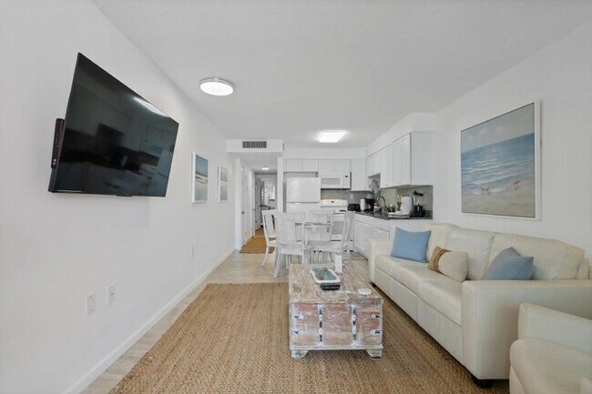 Building Photo - 500 Gulf Shore Dr