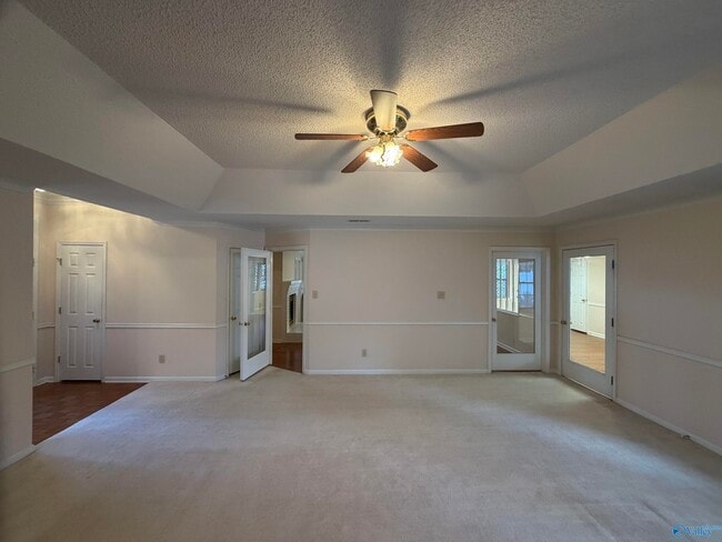 Building Photo - 701 Rigel Dr SW