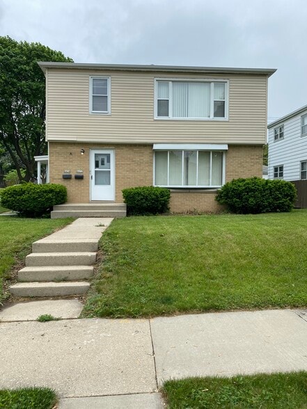 Building Photo - 8434 West Keefe Ave, Upper