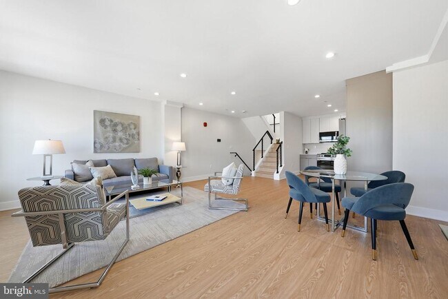 Building Photo - 2134 Wisconsin Ave NW