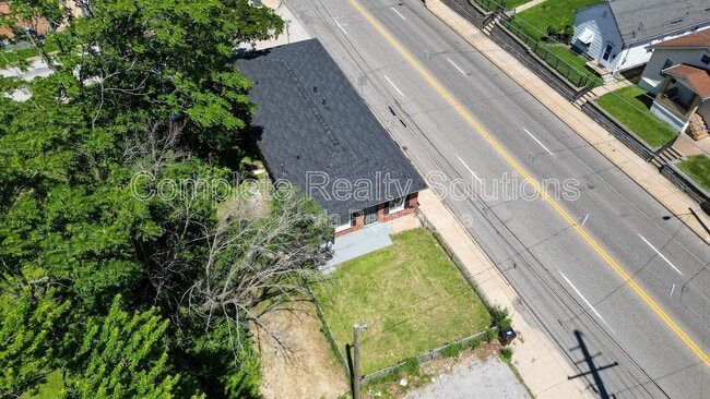 Building Photo - 6200 Flint Ave