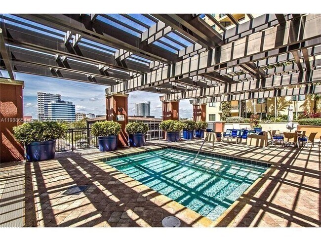 Building Photo - 100 N Federal Hwy