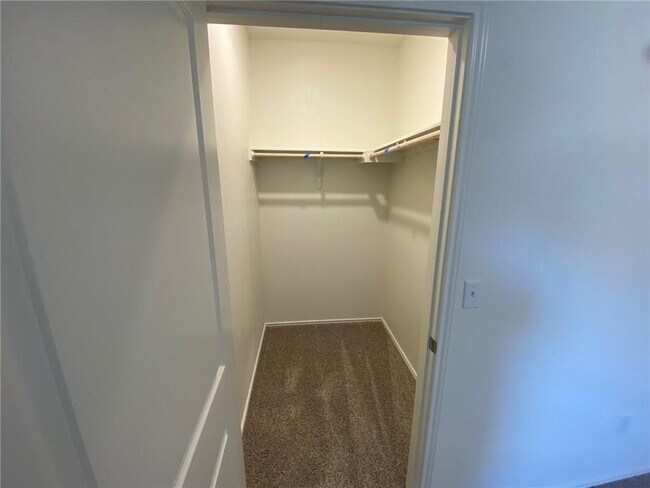 Building Photo - 3508 Lodgepole Dr