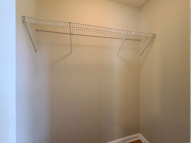 Building Photo - Cutest Bungalow in the Heart of Hapeville 3 bed/2 bath